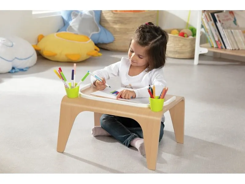 LOT DE 4 TABLES DE TRAVAIL AU SOL